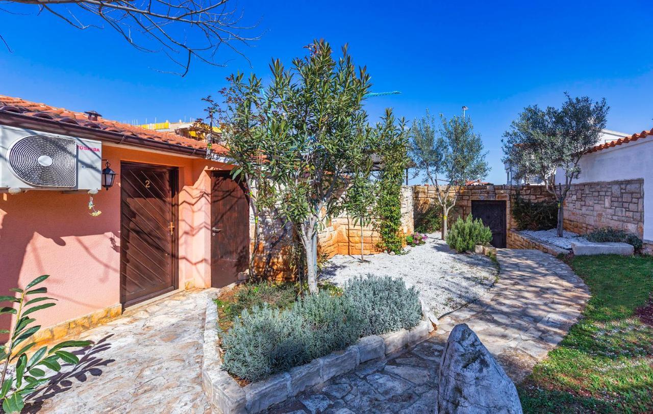 Oasi Apartamento Poreč Exterior foto