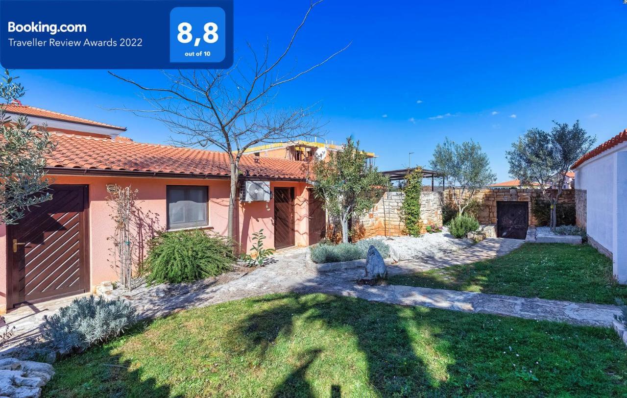 Oasi Apartamento Poreč Exterior foto