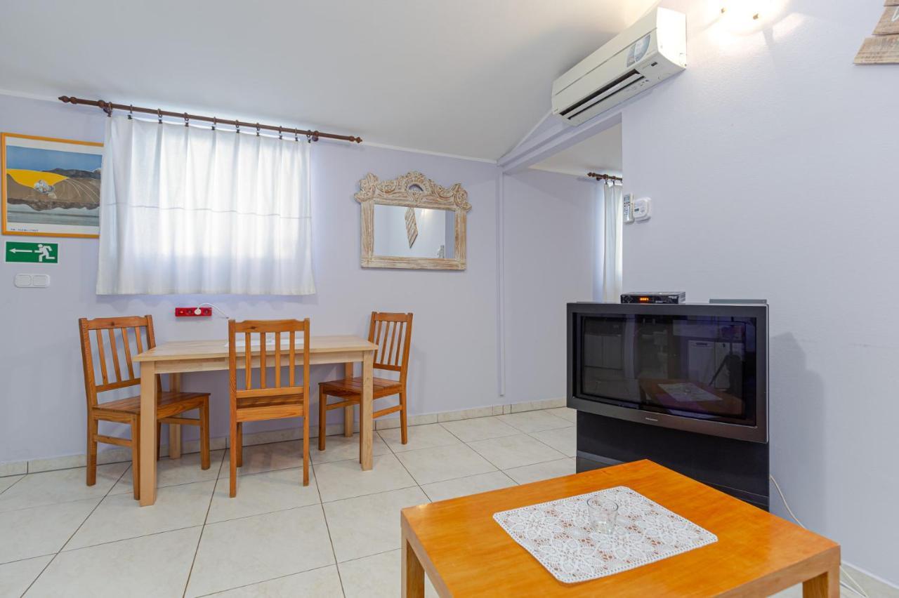Oasi Apartamento Poreč Exterior foto