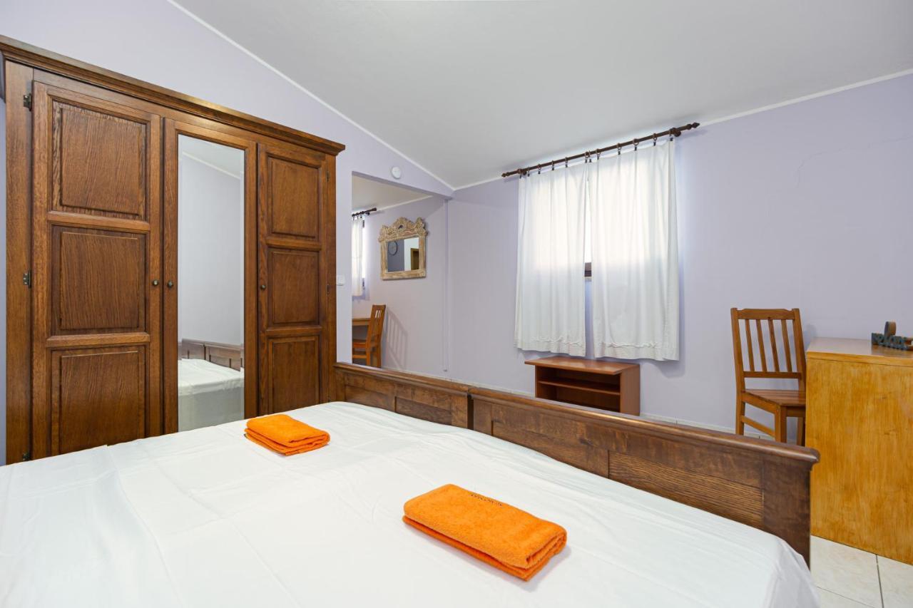 Oasi Apartamento Poreč Exterior foto