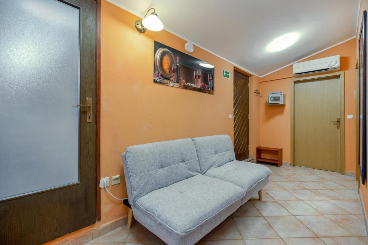 Oasi Apartamento Poreč Exterior foto