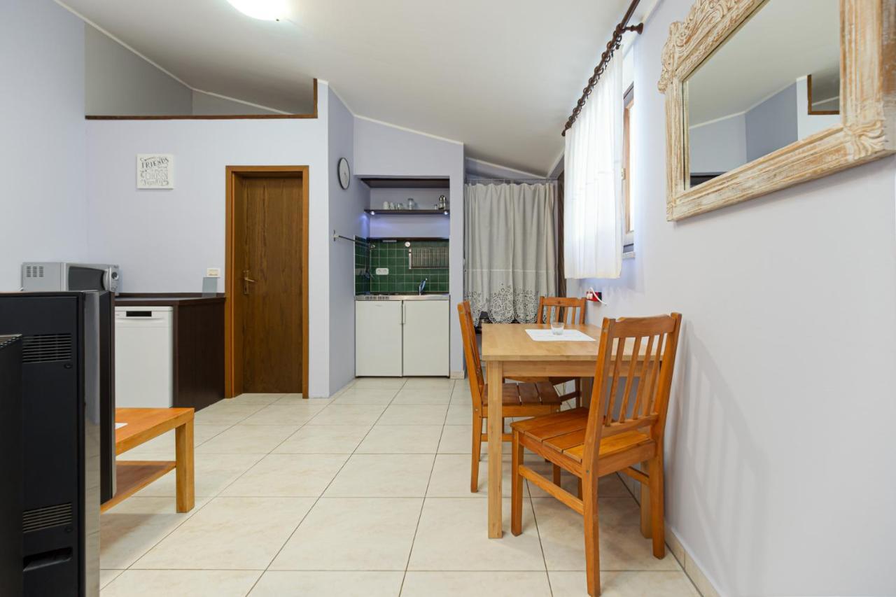 Oasi Apartamento Poreč Exterior foto