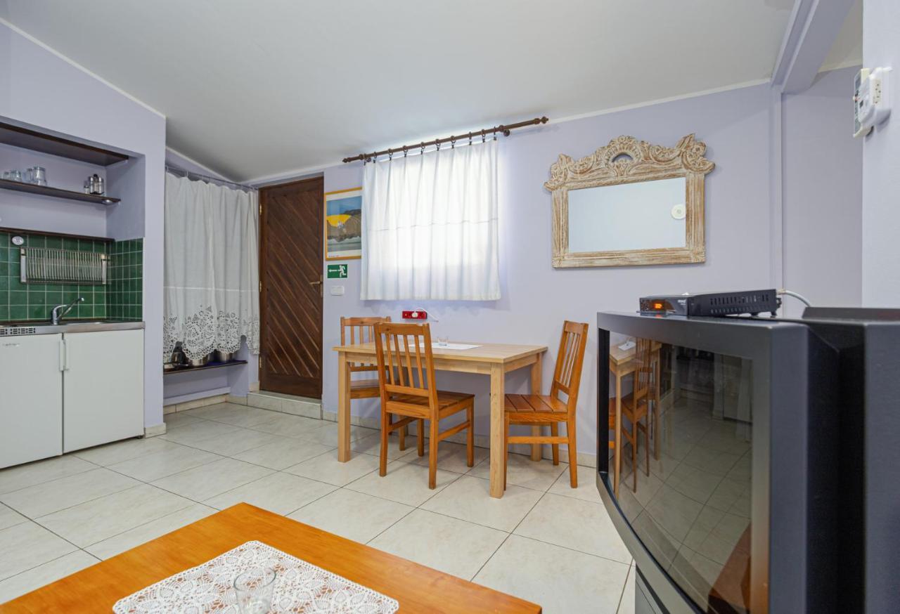 Oasi Apartamento Poreč Exterior foto