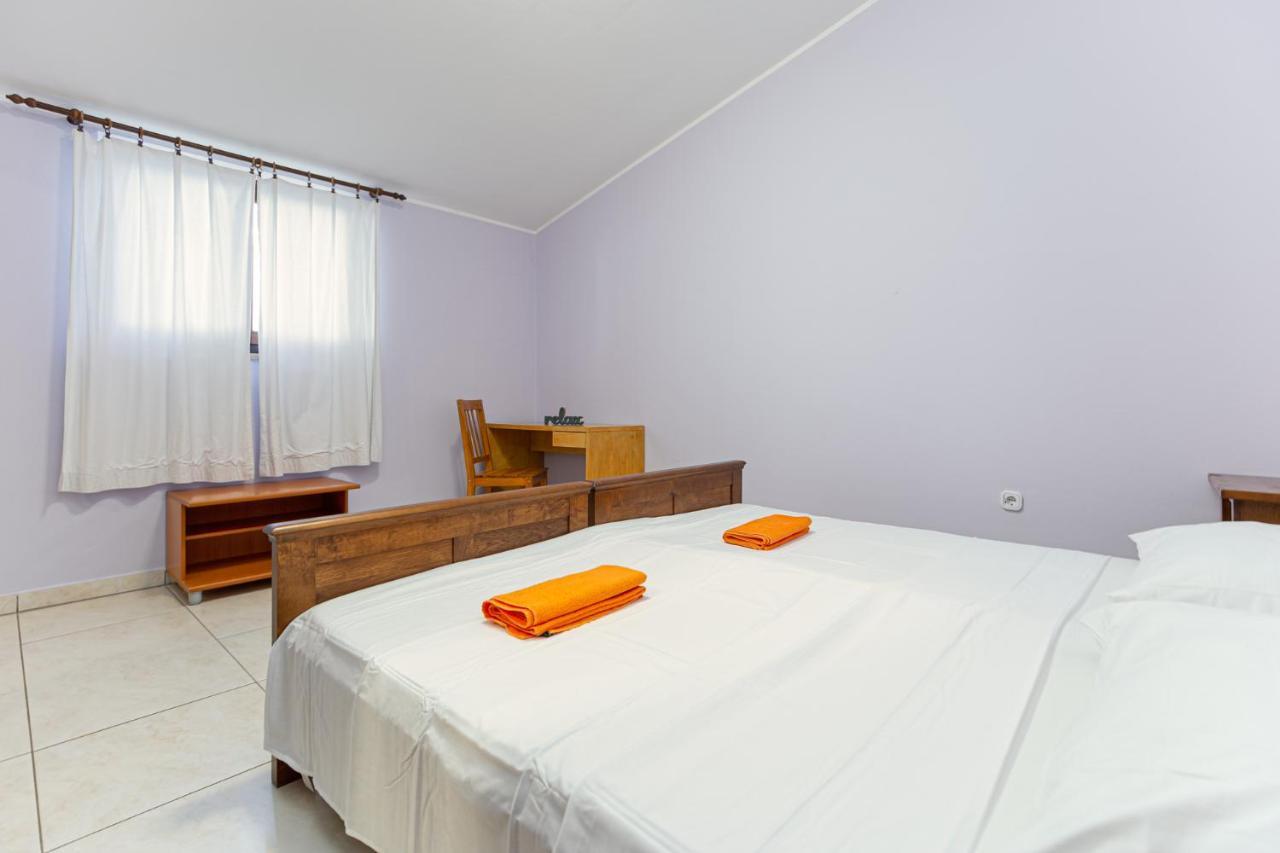 Oasi Apartamento Poreč Exterior foto